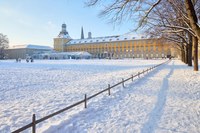 Winterstimmung am Hauptgebäude